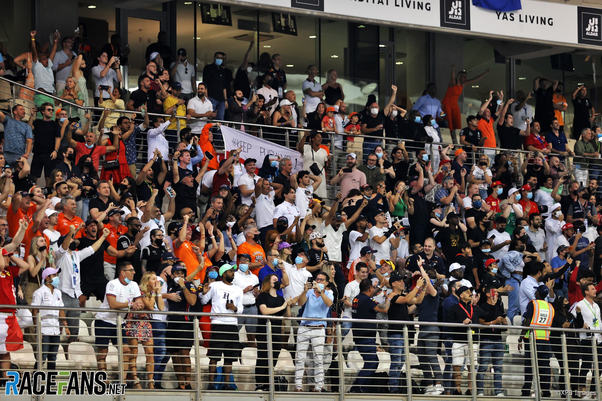 Fans, Yas Marina, Abu Dhabi, 2021