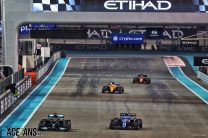 Lewis Hamilton, Esteban Ocon, Yas Marina, Abu Dhabi, 2021