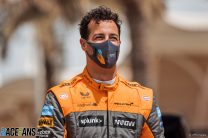 Daniel Ricciardo, McLaren, Bahrain International Circuit, 2022