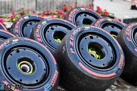 Pirelli tires, Bahrain International Circuit, 2022
