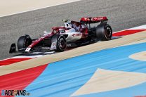 Zhou Guanyu, Alfa Romeo, Bahrain International Circuit, 2022