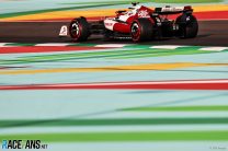 Zhou Guanyu, Alfa Romeo, Jeddah Corniche Circuit, 2022