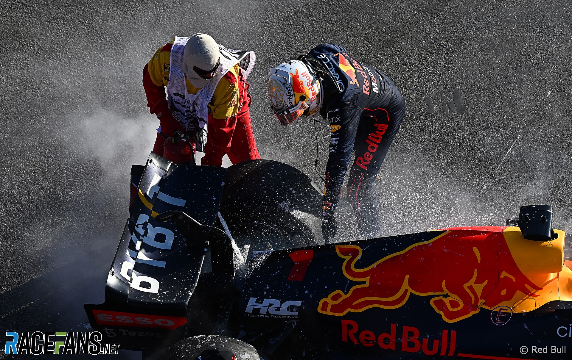 „nadmerne frustrujúca“ GP Austrálie ukázala, kde Red Bull urobil chybu