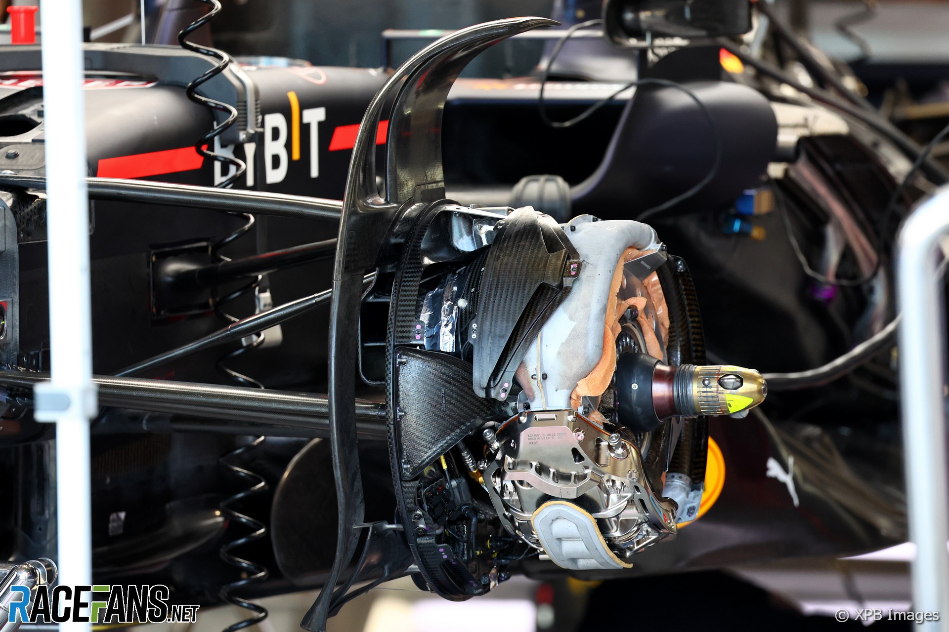 Red Bull Racing RB18 brake. Miami International Autodrome, 2022