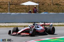 Magnussen ‘changed his mind’ on collision with Hamilton in Spanish GP