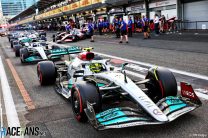 Lewis Hamilton, Mercedes, Baku Street Circuit, 2022