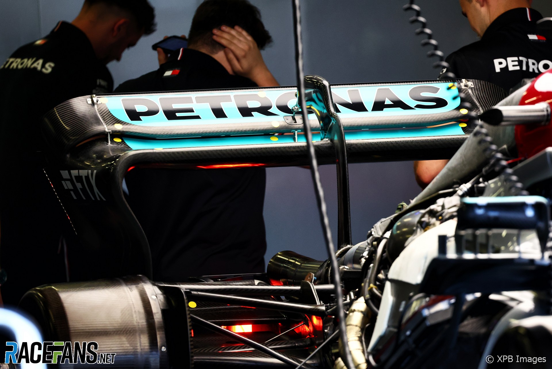 Mercedes rear wing, Baku City Circuit, 2022