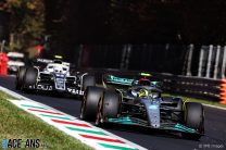 Hamilton says F1 should extend races instead of ending them behind the Safety Car