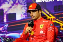 Sainz “not happy at all” with his Singapore GP pace
