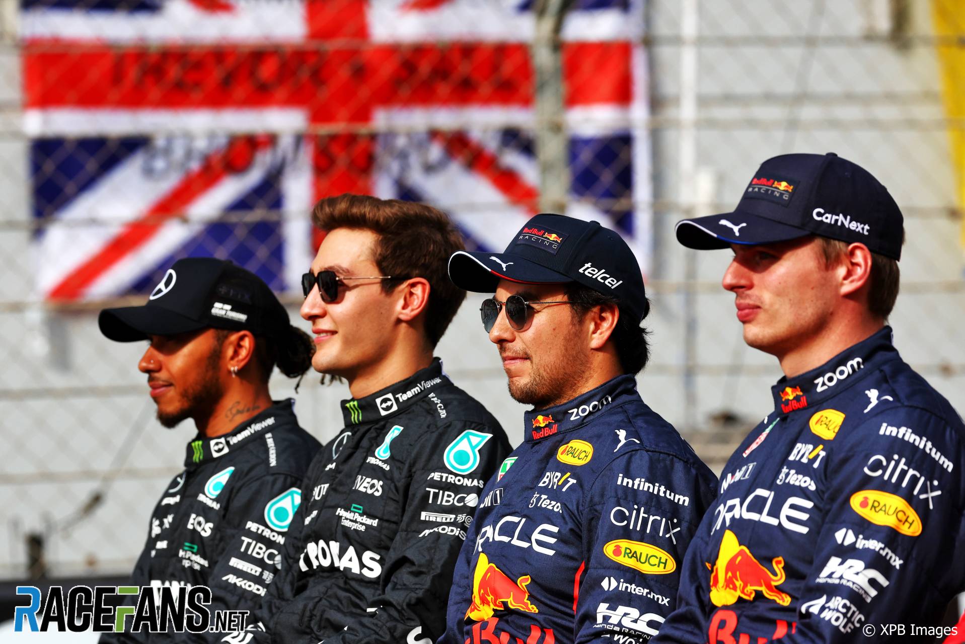 (L to R): Lewis Hamilton, George Russell, Mercedes; Sergio Perez, Max Verstappen, Red Bull; Yas Marina, 2022