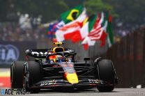 Perez, Leclerc and Verstappen covered by thousandths in first practice