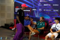Lewis Hamilton, Sebastian Vettel, Yas Marina, 2022