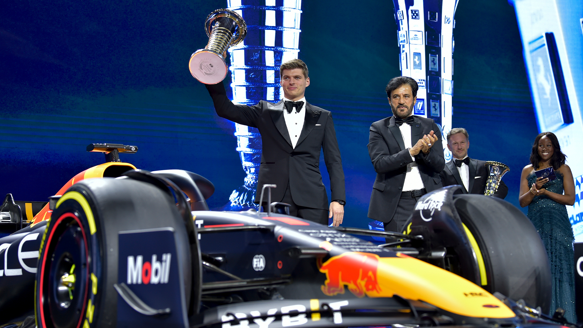 Verstappen says he "never could have imagined" 2022 success as he collects  trophy · RaceFans