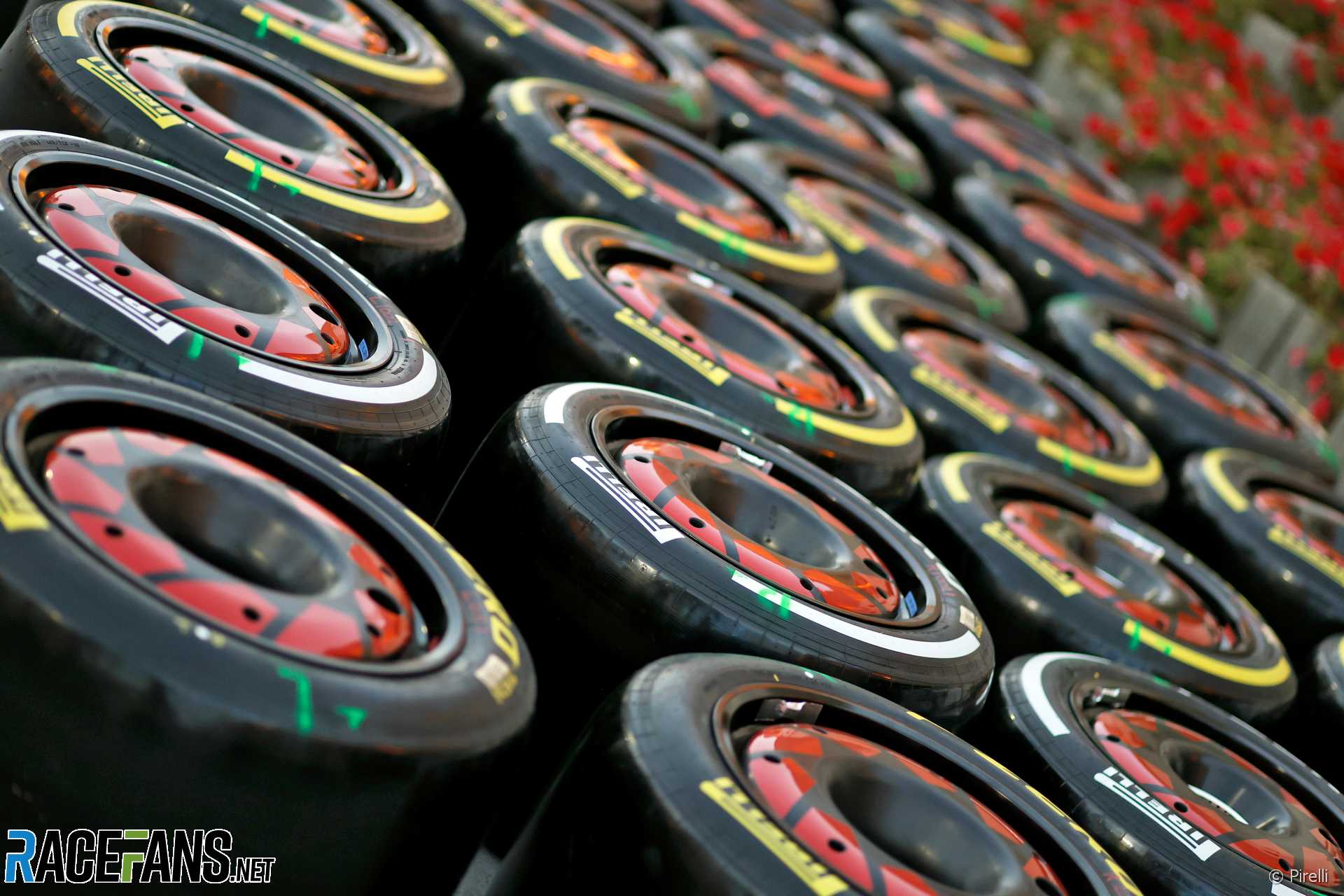 Pirelli tyres, Bahrain International Circuit, 2023