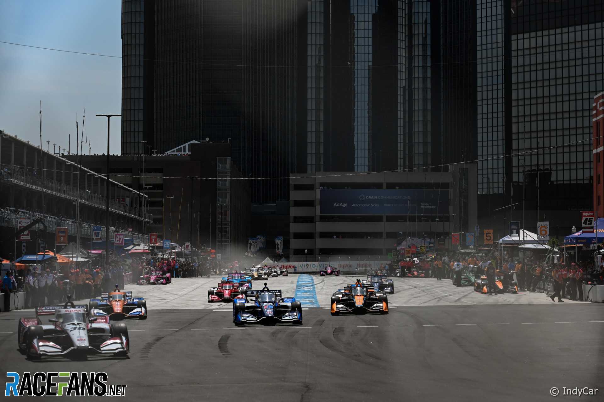 Double-sided pit lane, IndyCar, Detroit, 2023