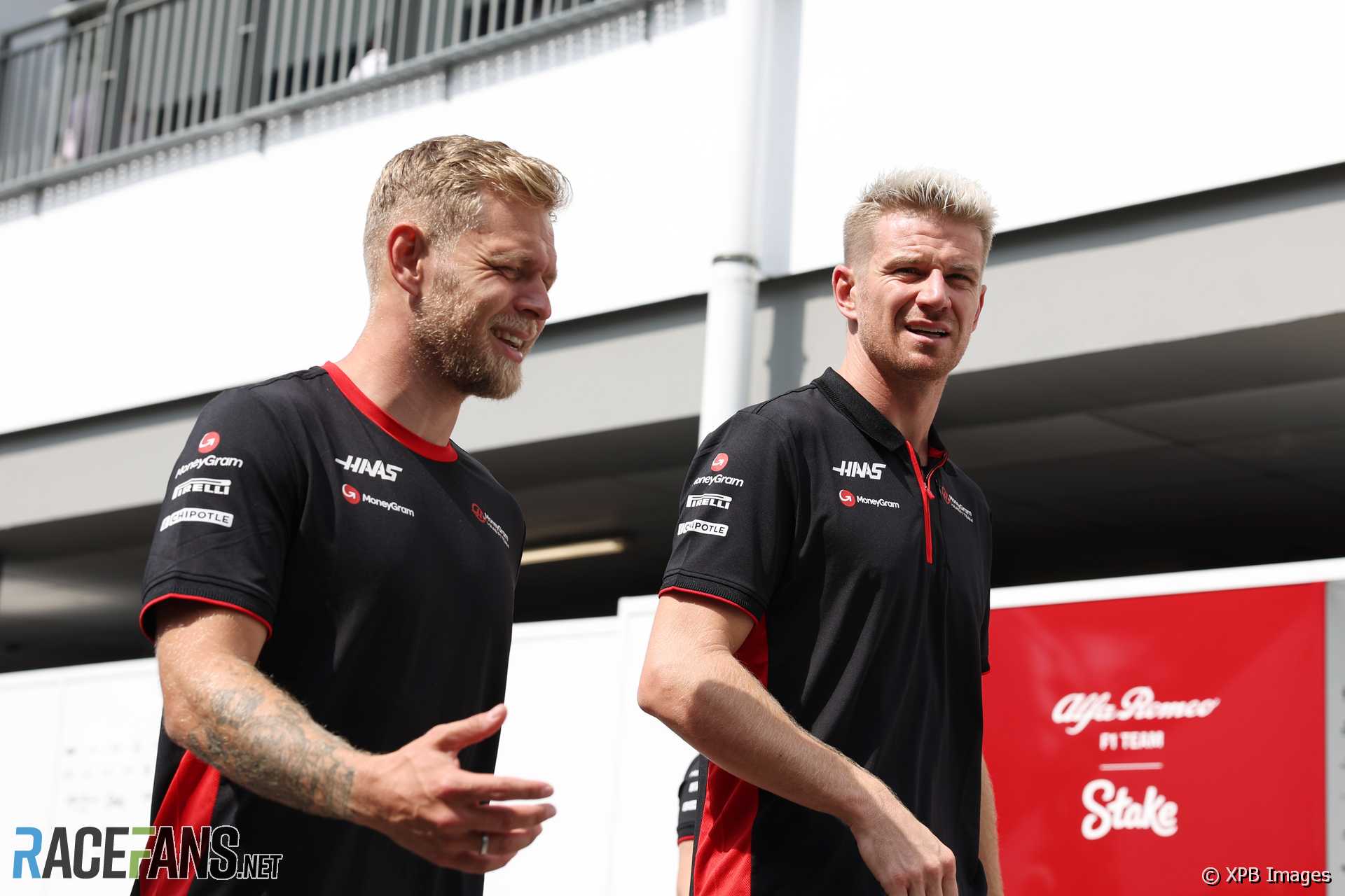 (L to R): Kevin Magnussen, Nico Hulkenberg, Haas, Singapore, 2023
