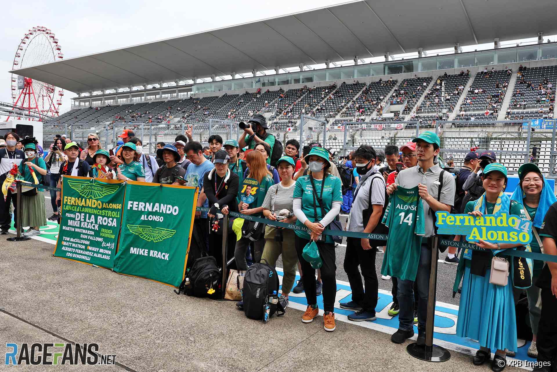 Fernando Alonso fans, Suzuka, 2023