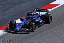 Alexander Albon, Williams, Bahrain International Circuit, 2024 pre-season test