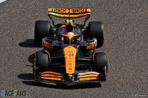 Lando Norris, McLaren, Bahrain International Circuit, 2024 pre-season test