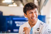 Albon signs “long-term” Williams contract extension