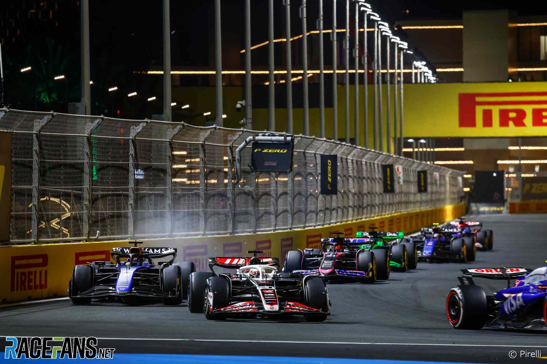 Alexander Albon, Kevin Magnussen, Jeddah Corniche Circuit, 2024