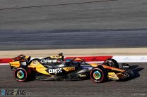 Oscar Piastri, McLaren, Bahrain International Circuit, 2024
