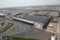 racefansdotnet-24-03-05-12-40-23-6-Bahrain Grand Prix – solar panel farm
